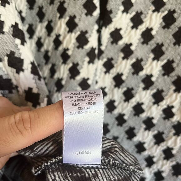 Just Taylor Plaid Textured Dress. Size 12. - Picture 4 of 8